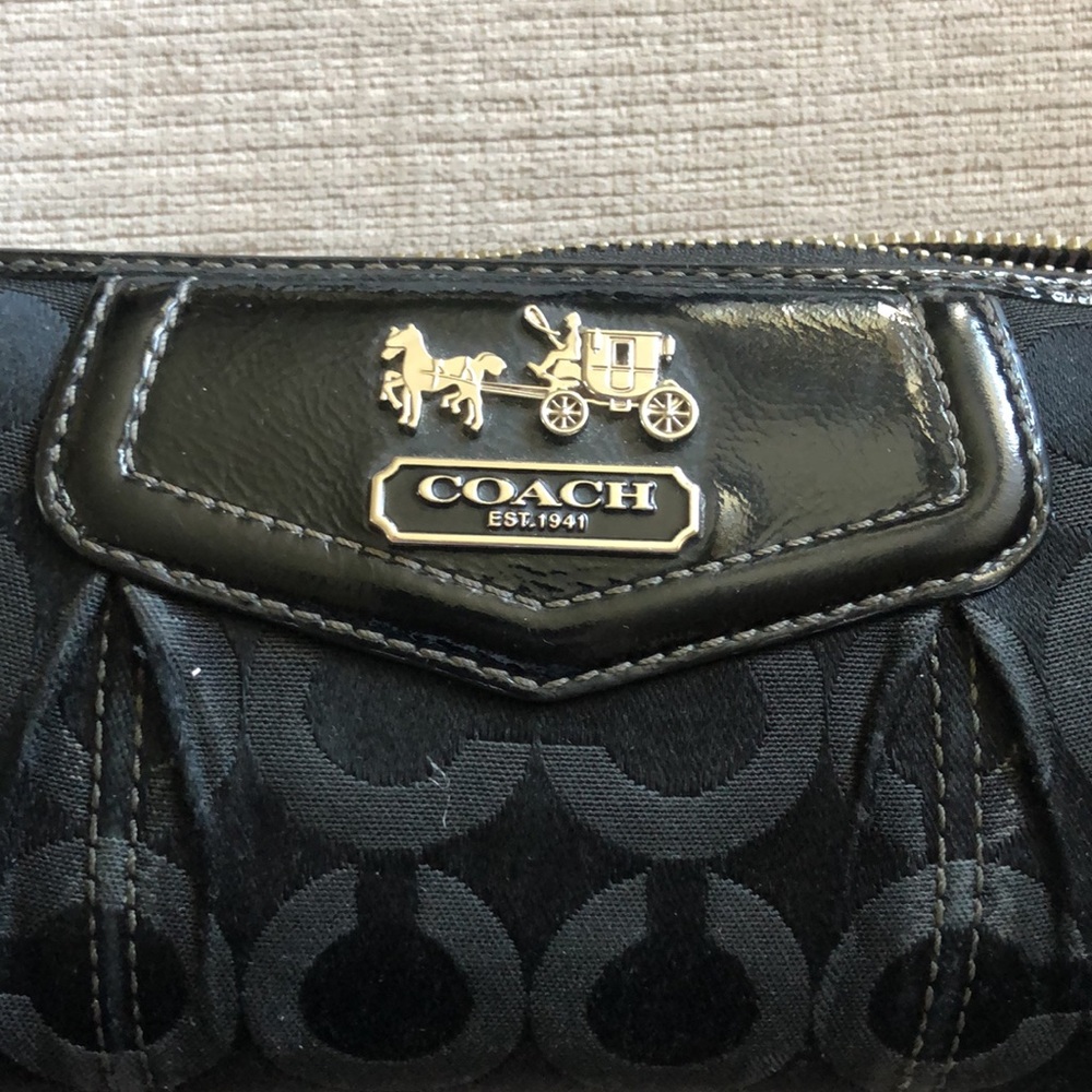 Coach Wallet - Picture 11 of 15